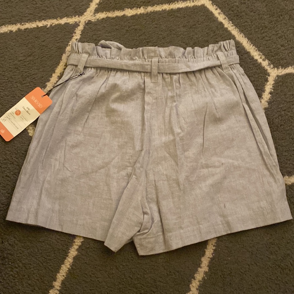 NWT Cabi Court Skort Oxford Blue Enamel Buttons Elastic Waist Tie At Waist - Picture 5 of 7